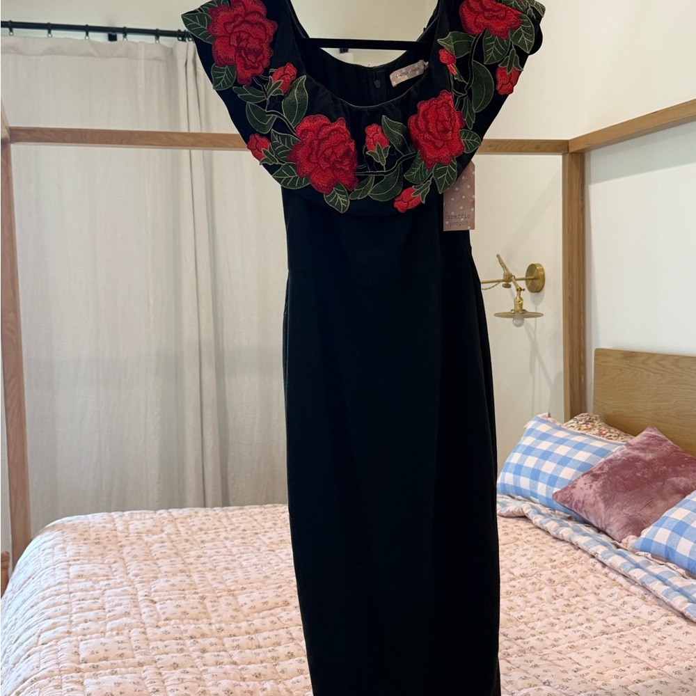 Traffic People Xs Black Off the Shoulder Dress. Roses